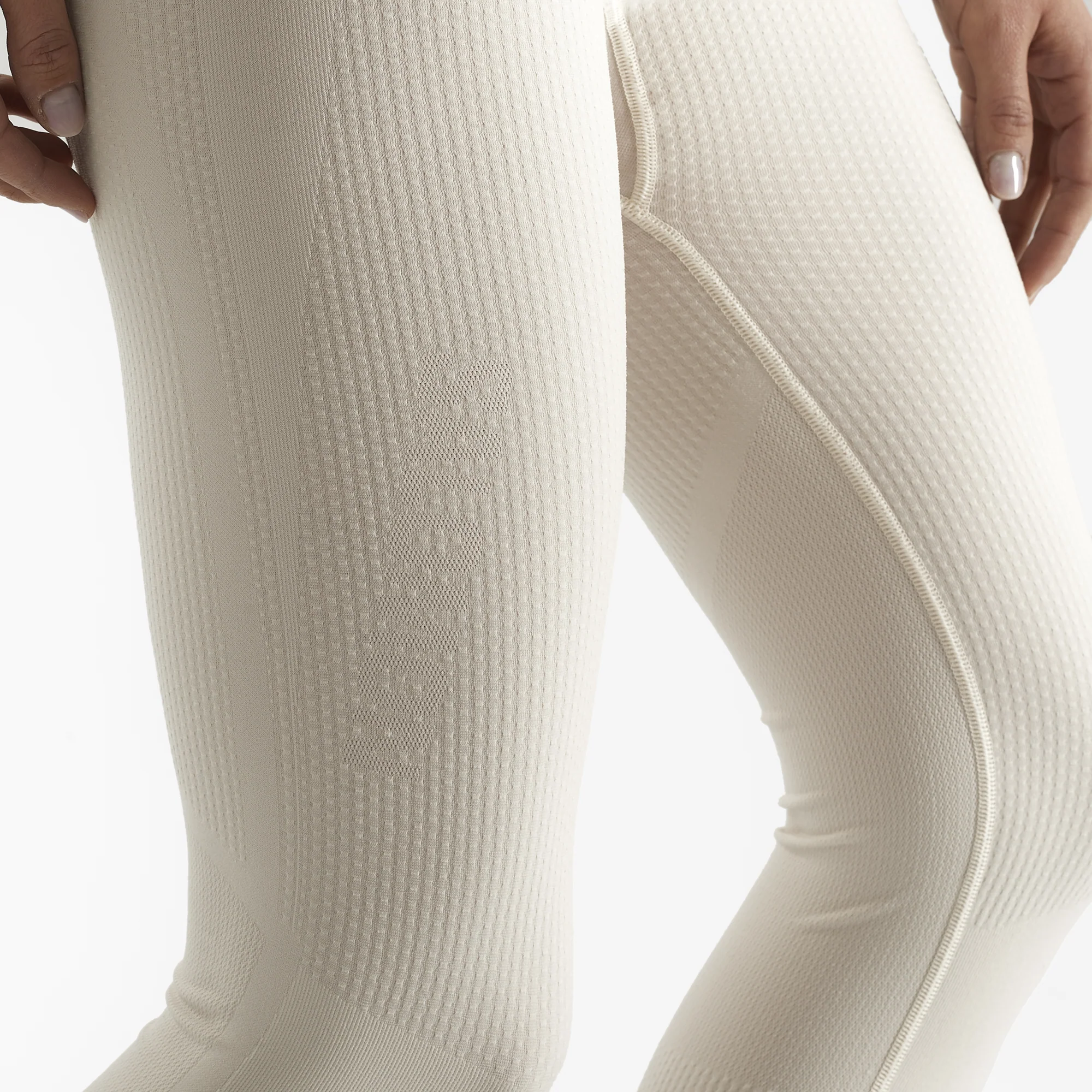 ESSENTIAL SEAMLESS - Image 3
